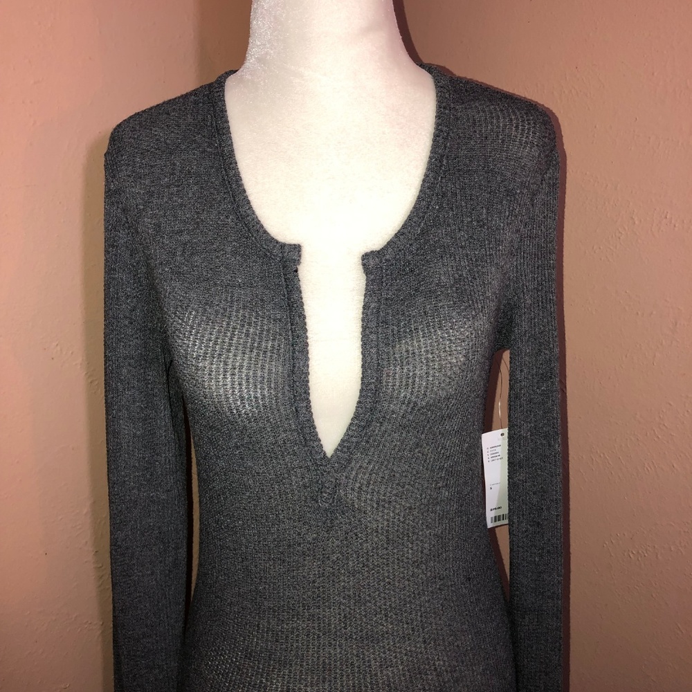 NWT OUT FROM UNDER Gray  Deep VNeck Long Sleev Top - Picture 2 of 7